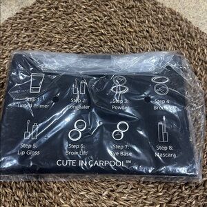 Jentry Kelley  Cute in Carpool Makeup Bag